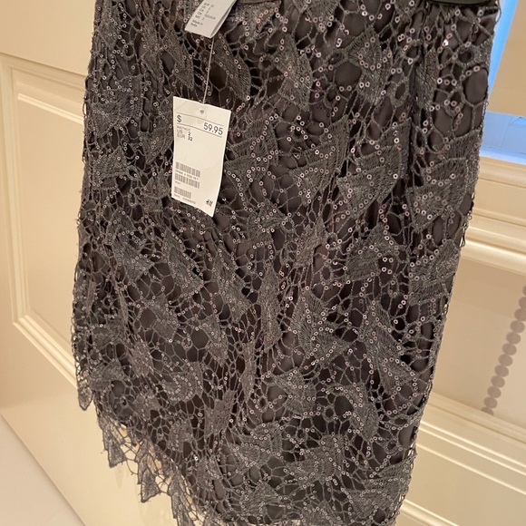 H&M Grey Silver Skirt - Picture 6 of 6